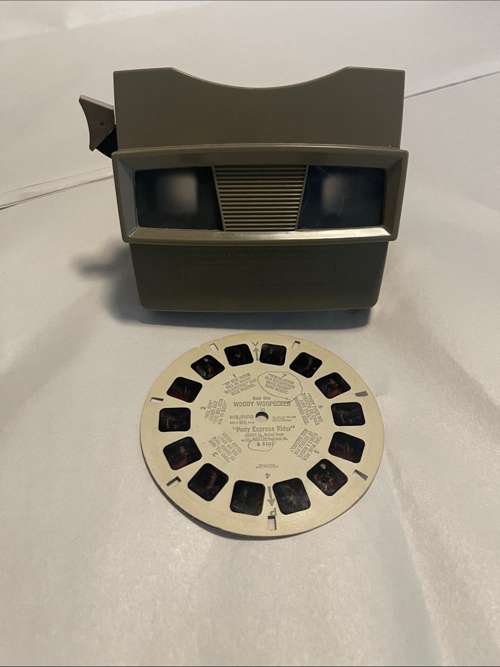 Vintage Classic Sawyers Tan Handheld 3D View-Master with Film Reel
